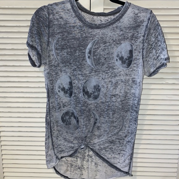 Distressed Moon Phases Tee - Picture 3 of 5